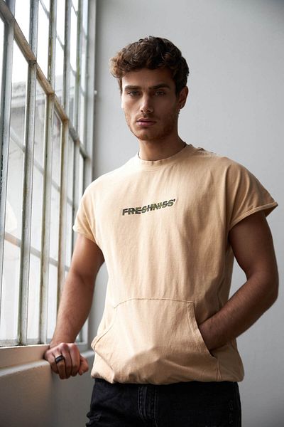 THIMOON Crew Neck Pocket Short Sleeve Yellow T-shirt