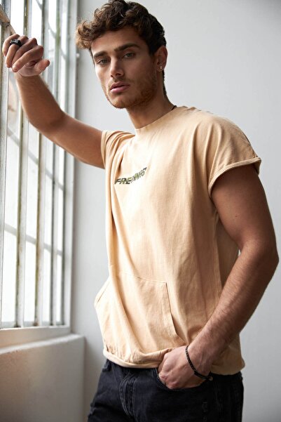 THIMOON Crew Neck Pocket Short Sleeve Yellow T-shirt