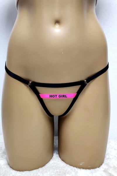 Secret Passion Lingerie Hot Gırl Yazılı Ayarlanabilir Aksesuarlı Özel Bölgesi Açık Esnek Siyah Pembe Lastik String 20350