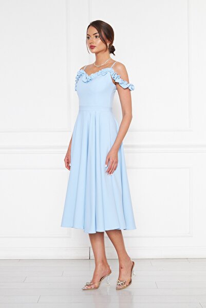 Bidoluelbise Kadın Ayarlanabilir Askılı Yaka Fırfır Detay Dokuma Kumaş Pileli Kloş Midi Boy Abiye Elbise