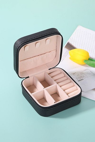 Chavin Black Leather Travel Ring Earrings Necklace Jewelry Box st1-64sy