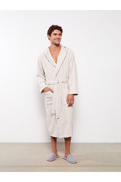 LC Waikiki Einfarbiger, langer Herrenbademantel mit Kapuze