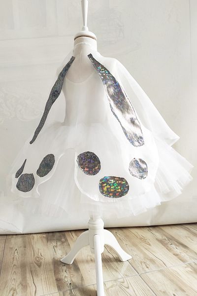 Shecco Babba Set Bandana Pelerina Fata Fluture Alb si Pom Pom - Costum pentru Zi de nastere
