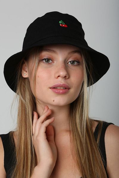 Saria Moda Cherry Embroidery Detailed Women's Bucket Hat