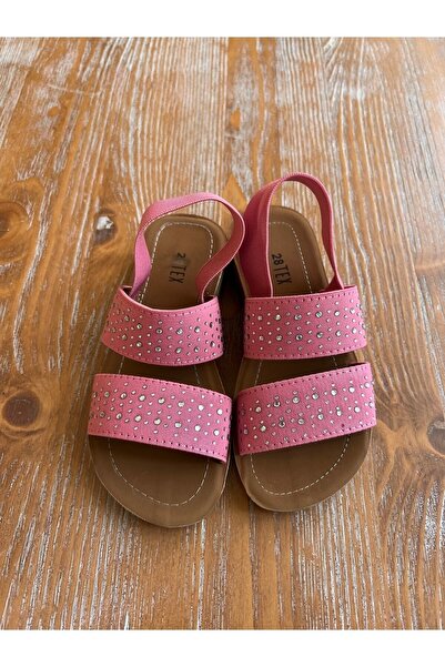 Puly صندل تكس مرن بتفاصيل حجرية للفتيات