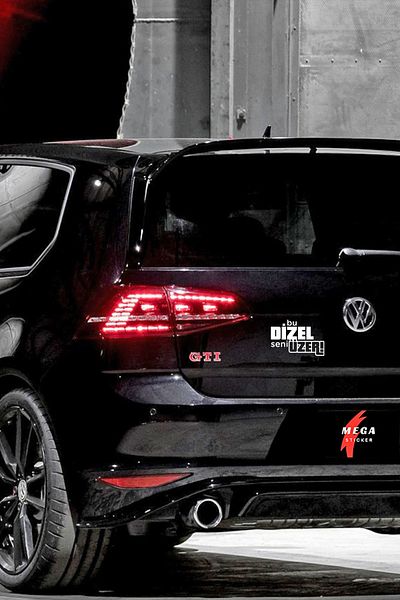 MegaSticker Aceasta este Diesel Over You Auto, Motocicletă, Cască, Laptop, Autocolant pentru sticlă 18x13 Cm