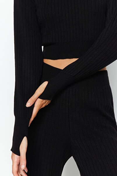 Trendyol Collection Black Crop Knitwear Top and Bottom Set - Ribbed Toe Detail TWOAW24AU00014