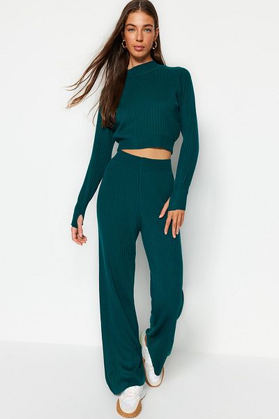 Trendyol Collection Green Crop kötöttáru felső és alsó készlet - bordázott orrrészlet TWOAW24AU00014