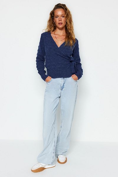 Trendyol Collection Pulover din tricot cu guler dublu cu textura moale Indigo TWOAW24KZ00837