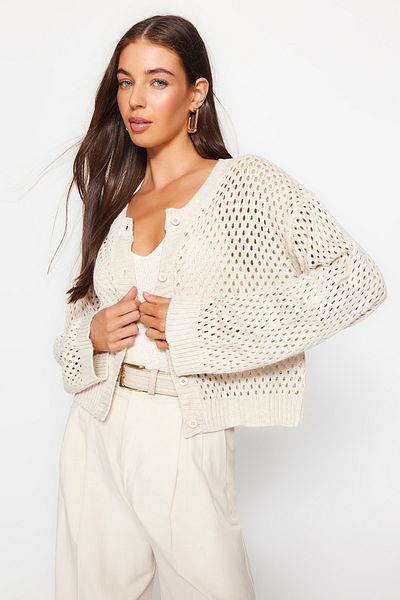 Trendyol Collection Steinfarbene, durchbrochene/durchbrochene Strickjacke mit Rundhalsausschnitt TWOAW24HI00234