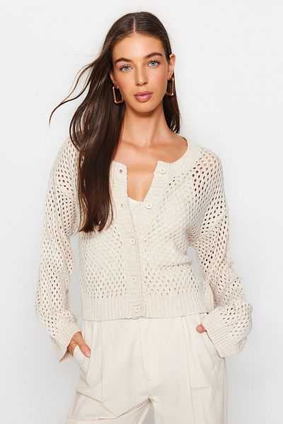 Trendyol Collection Steinfarbene, durchbrochene/durchbrochene Strickjacke mit Rundhalsausschnitt TWOAW24HI00234
