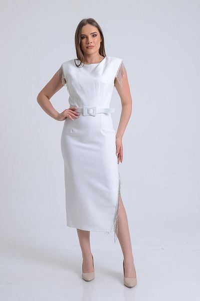 SpringStore Rochie albă cu umeri și fante din piatră