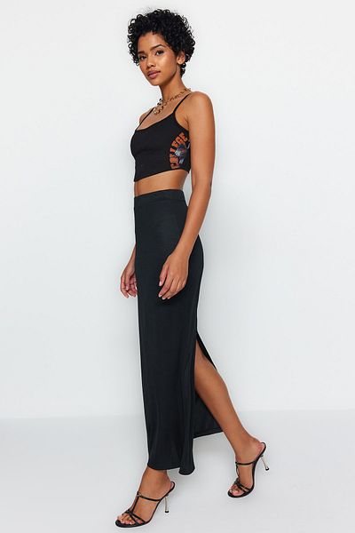 Trendyol Collection Černá Maxi strečová pletená sukně s vysokým pasem TWOSS23ET00372