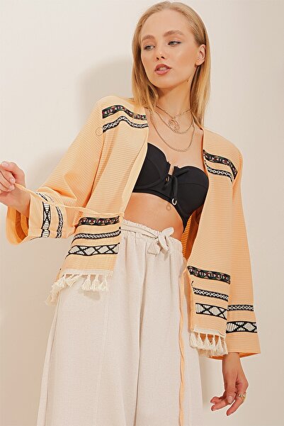Trend Alaçatı Stili Women's Apricot Tasseled Bordered Kimono Jacket ALC-X10539