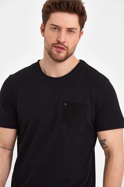 UOMOPARK Μπλουζάκι 2000 Ultra Fashion Flame με τσέπες και λεπτομέρεια κρανίου τσέπης