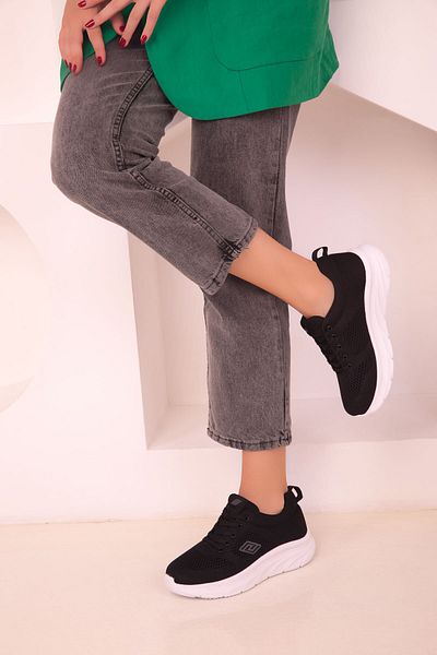 SOHO Women's Black Sneakers 18172