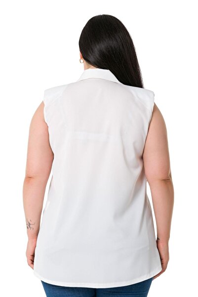 DISENTIS MODEST Large Size Single Pocket Padded Sleeveless White Shirt