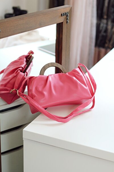 Moom Bag Women's Fuchsia Wooden Handle Soft Strap Shoulder Bag