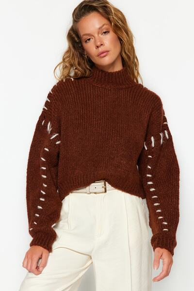 Trendyol Collection Brown Soft Textured Yarn Detailed Knitwear Sweater TWOAW24KZ00633