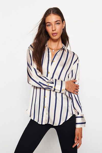 Trendyol Collection Ecru Satin Oversize ing - széles szabású, csíkos TWOAW24GO00016