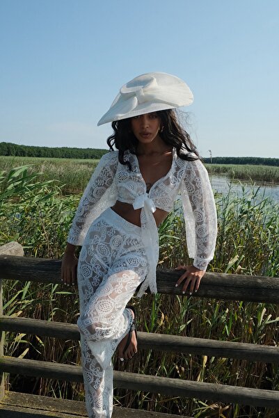 Roselenda طقم ملابس الشاطئ من كاليستا، بنطلون أبيض، فستان شاطئ علوي وسفلي