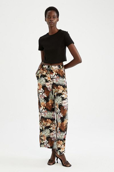 DeFacto Traditionell gemusterte Viskose-Hose mit hoher Taille und weitem Bein und Taschen