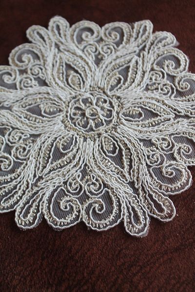 Emtory Home 6 Pieces Luxury Daisy Gold Cream Coaster & Cocktail Napkin