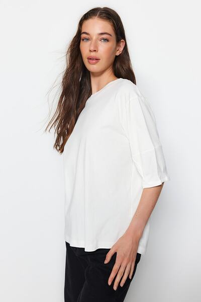 Trendyol Collection Ecru 100% Thick Cotton Premium Oversize/Wide Fit Three Quarter Sleeve Knitted T-Shirt Twoaw24Ts00001