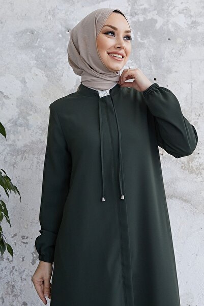 InStyle Abaya s čipkovaným golierom a skrytou klopou - Khaki