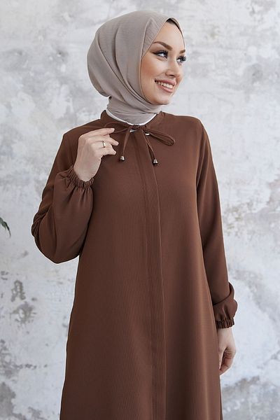 InStyle Abaya s krajkovým límcem a skrytou légou - Tan