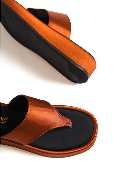 Capone Outfitters Capone Flat Heeled Flip Flops Comfort Satin Fashion Copper Women's Slippers