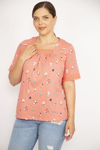 Şans Women's Pomegranate Cotton Fabric Collar and Sleeve Lace Detailed Blouse 65n36544