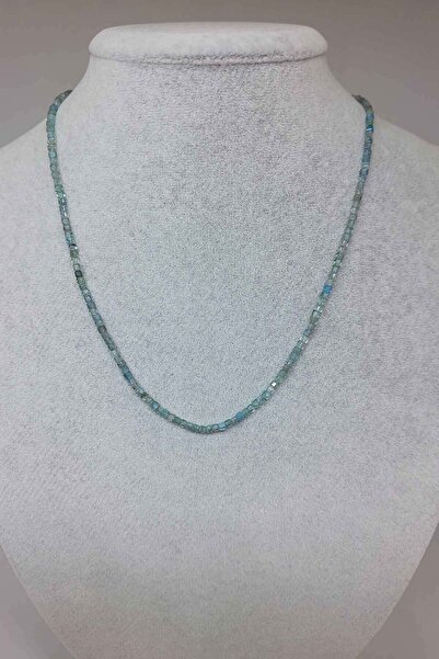 Yasamtohumu Apatit Taşı Küp Şekilli 2.5mm Kolye (SABİT KLİPSLİ)