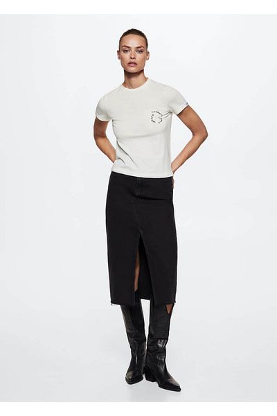 MANGO Woman Mit Botschaft besticktes Solidaritäts-T-Shirt