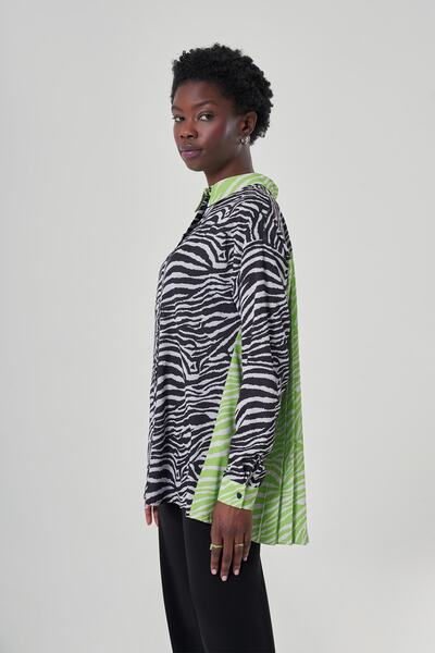 Mizalle Zebra Black Tunic with Pleat on the Back