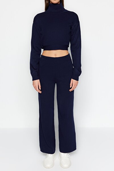 Trendyol Collection Sötétkék Crop kötöttáru szett - fűzős részletekkel TWOAW21AU0093