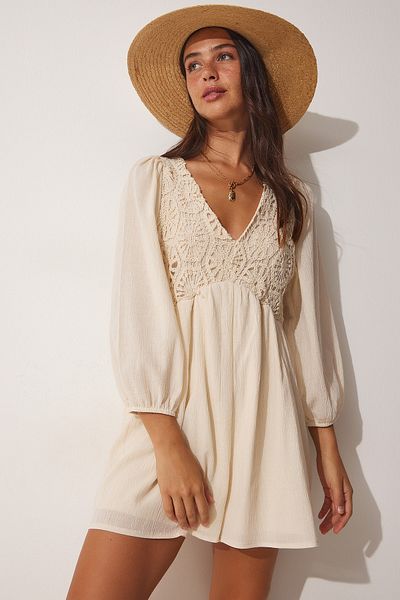 Happiness İstanbul Cremefarbener Sommer-Jumpsuit aus Leinen mit Guipure-Muster für Damen, NO00016