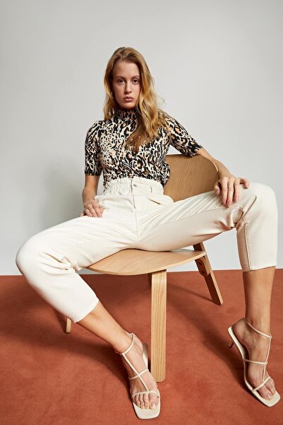 DeFacto Εφαρμοσμένο κοντομάνικο μπλουζάκι με μισό ζιβάγκο με στάμπα λεοπάρ