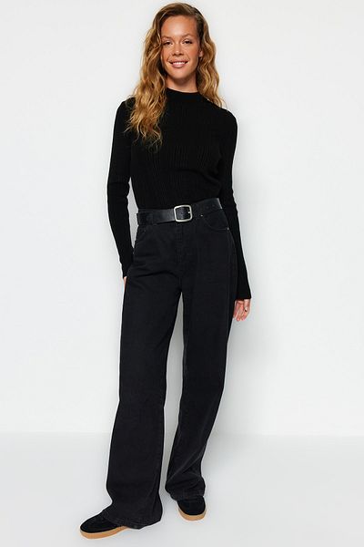Trendyol Collection Czarny sweter ze stójką TWOAW24KZ00329