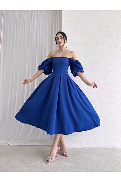 Afiş Butik Saks kék szögletes nyakú redőzött midi ruha