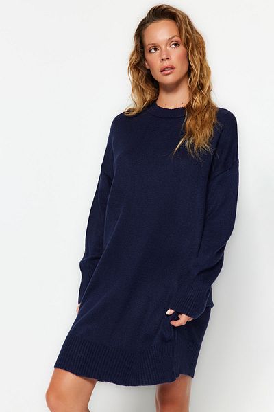 Trendyol Collection Sötétkék mini kötöttáru - széles szabású, puha textúrájú ruha TWOAW24EL00035