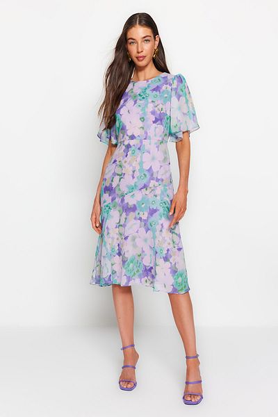 Trendyol Collection Vícebarevný květinový potisk lemované midi tkané šaty TWOSS20EL0908