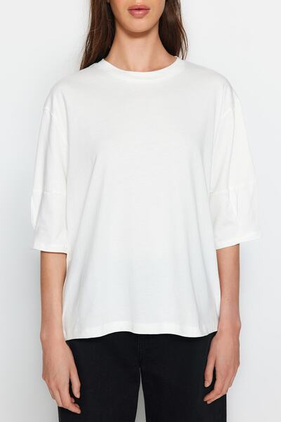 Trendyol Collection Ecru 100% Thick Cotton Premium Oversize/Wide Fit Three Quarter Sleeve Knitted T-Shirt Twoaw24Ts00001