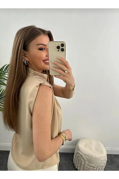Butik Beyza Γυναικεία ντραπέ μπλούζα με λαιμόκοψη με επένδυση ώμους