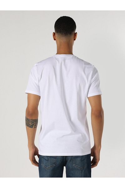 Colin's Tricou alb cu mânecă scurtă pentru bărbați, cu croiala normală - imprimat