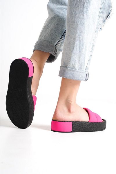 Capone Outfitters Capone Quilted Banded Colorful Detailed Wedge Heel Matte Satin Fuchsia Women's Slippers