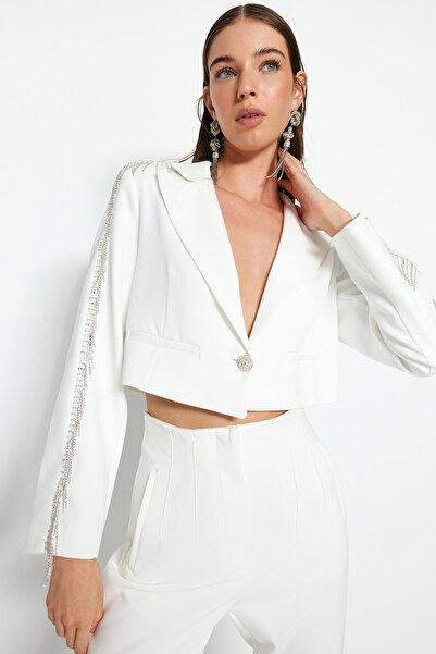 Trendyol Collection Екрю яке с тъкана подплата и блестящ камък TPRAW24CE00006