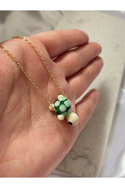 SWORDS CONCEPT Green Color Murano Glass Turtle Necklace