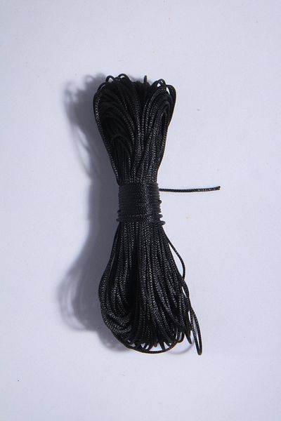 Eskişehir hobi sanat Μαύρο λεπτό αλεξίπτωτο μακραμέ - Σετ βραχιόλι και κολιέ 25 μέτρων