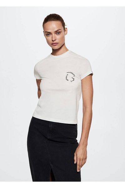 MANGO Woman Mit Botschaft besticktes Solidaritäts-T-Shirt